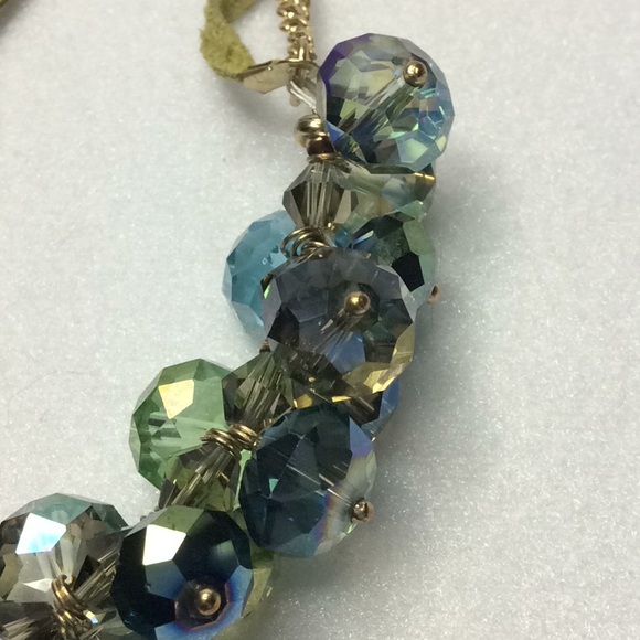 FINAL SALE PRICE Ali Khan New York Sparkly Necklace in Green/Blue - Picture 2 of 4